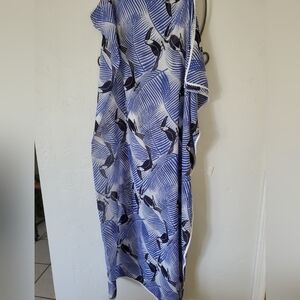 Elegant Blue and White Toucan Print Scarf